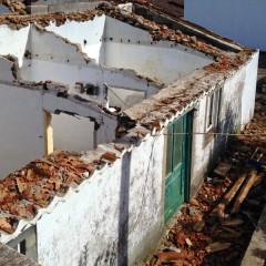 House reforms Azores